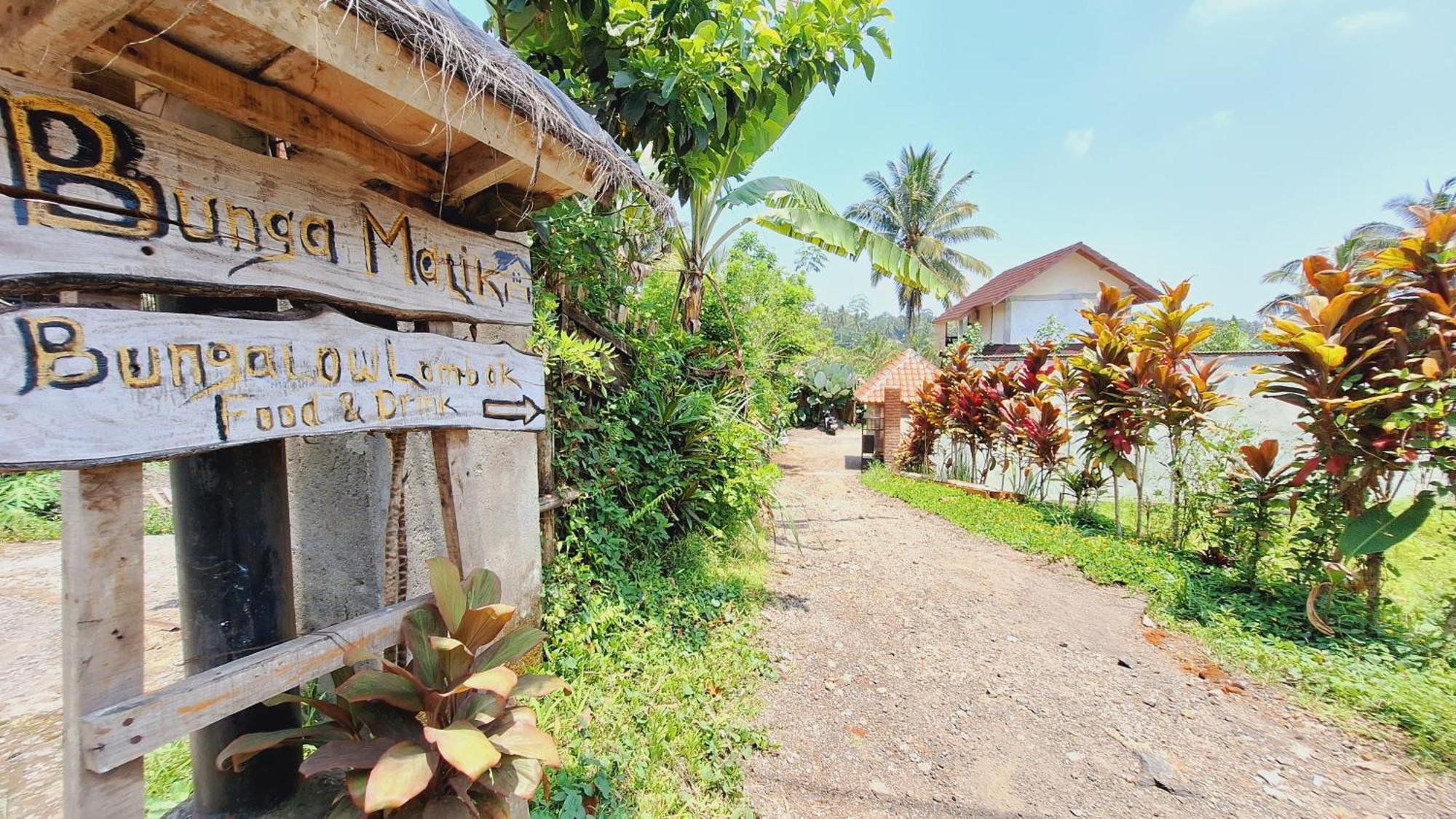 Bunga Maliq Bungalow Lombok Tetebatu Exterior photo